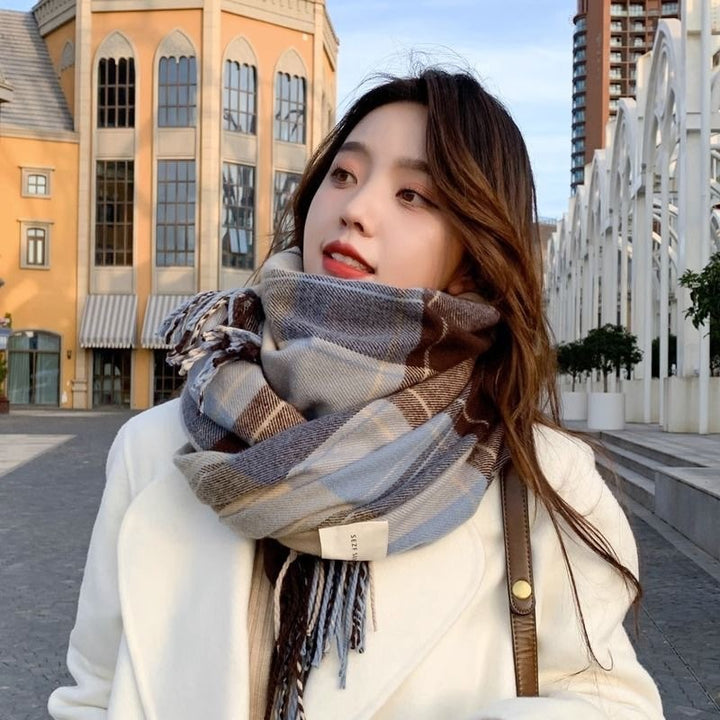 Women's Plaid Winter Scarf – Thick & Warm